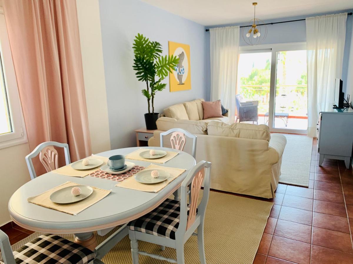 101 Hippo Apartment In Popular Regina Gardens Paphos Exterior photo